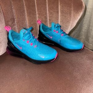 Nike Air Max 270 Light Blue Fury Fuchsia